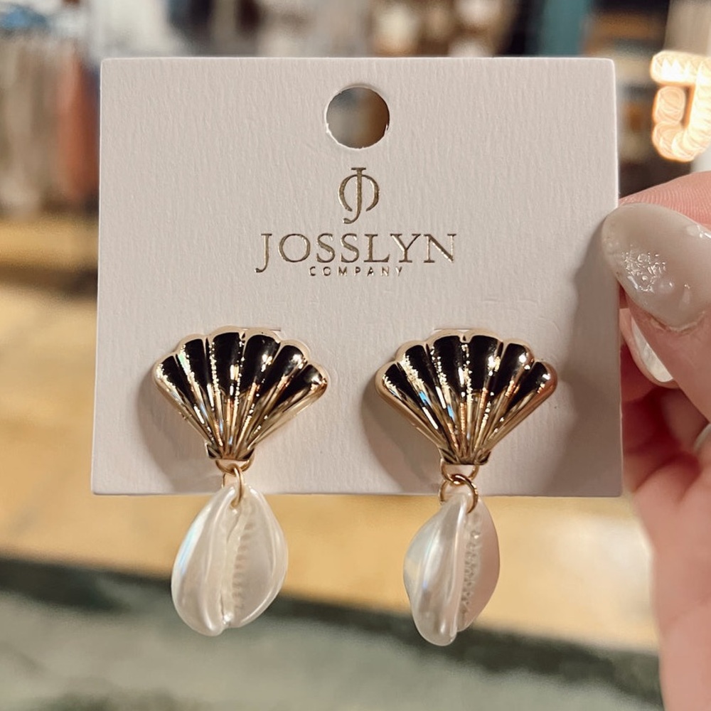 NEW Pearl seashell gold drop earrings